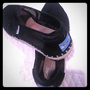Toms shoes